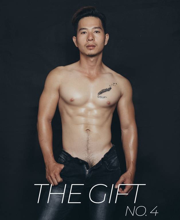 THE GIFT 04