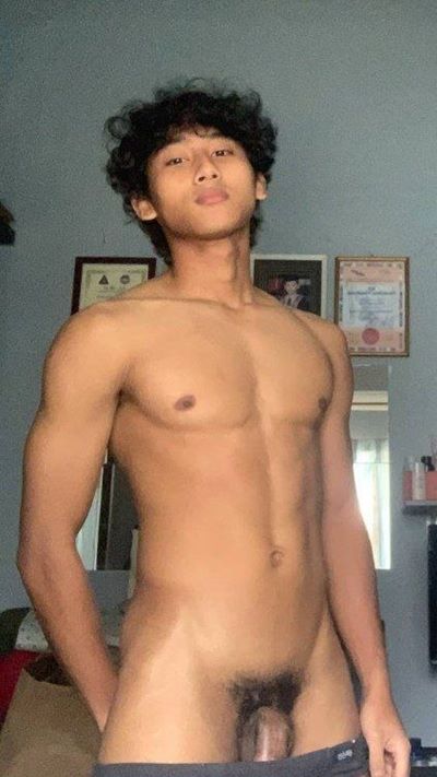 CURLY BOY [2025]