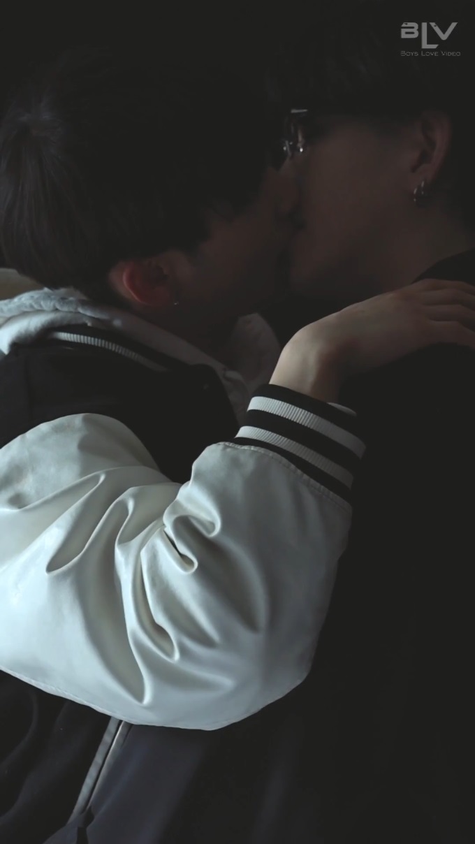 AKI×HAYATO